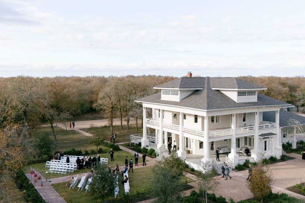 Grand Lady Austin non-hotel wedding venue manor TX oak trees and historic mansion