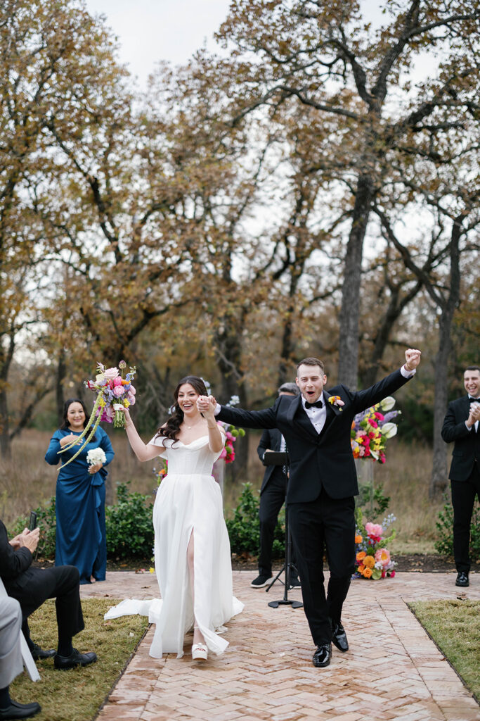 Grand Lady Austin non-hotel wedding venue manor TX oak trees and historic mansion
