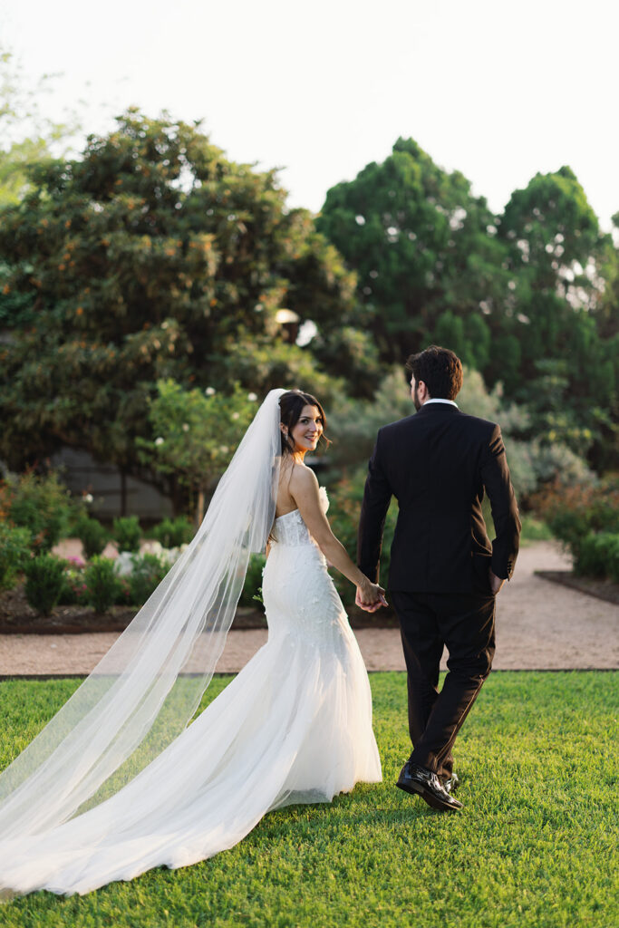 Bride and groom couples portraits during a well-planned Austin wedding day timeline