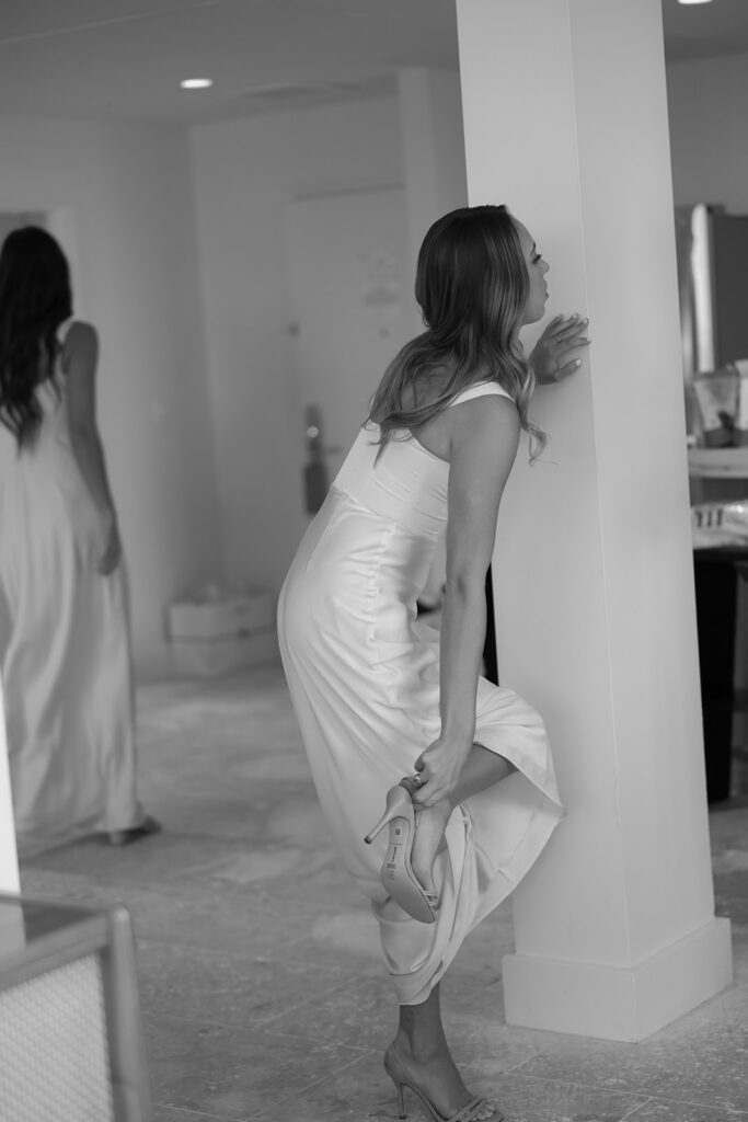 Bridesmaids getting ready together at an Austin Line Hotel wedding